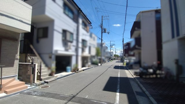尼崎市西難波町　新築戸建の前面道路含む現地写真