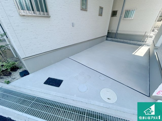 高槻市昭和台町　新築一戸建てのその他|駐車スペース！散水栓があるので、こまめに愛車を洗えます！