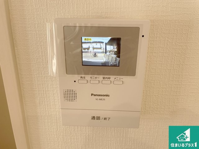 東大阪市北石切町　第2期　新築一戸建ての防犯設備|カラーモニターインターホン！声だけでなく来訪者の姿や顔がモニターで確認できるので、小さなお子様がいらっしゃるご家庭でも安心できます！