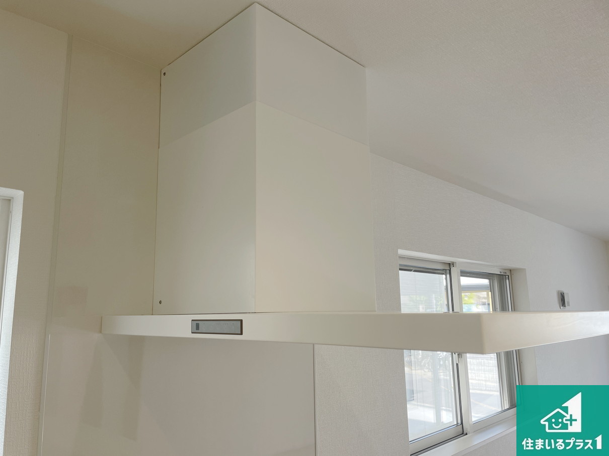 東大阪市北石切町　第2期　新築一戸建ての設備|汚れにくいスロットフィルタでお手入れラクラク！ＬＥＤ照明付き！