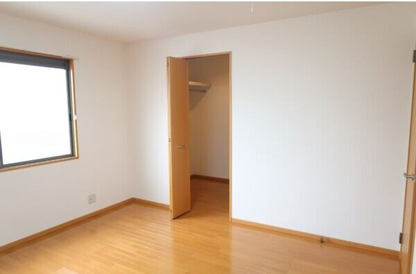 トークヴィレッジⅤＡ棟の寝室