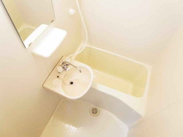 【浴室】 | レオパレスグレイス湘南台 | 仕様、設備は現況と異なる場合があります。