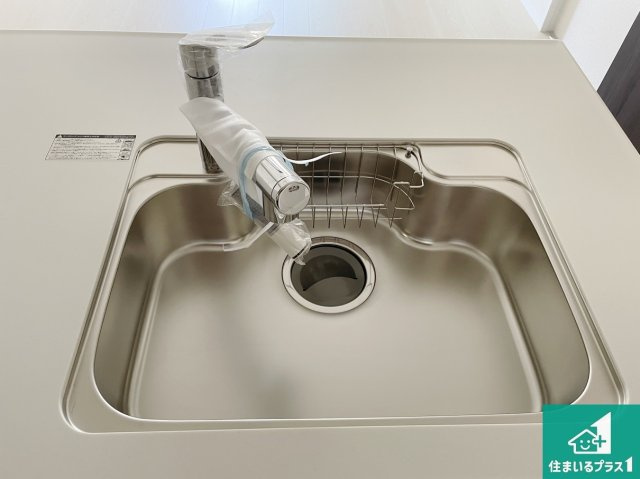 枚方市山之上　新築一戸建ての設備|広々としたシンクで食器洗いも楽々！