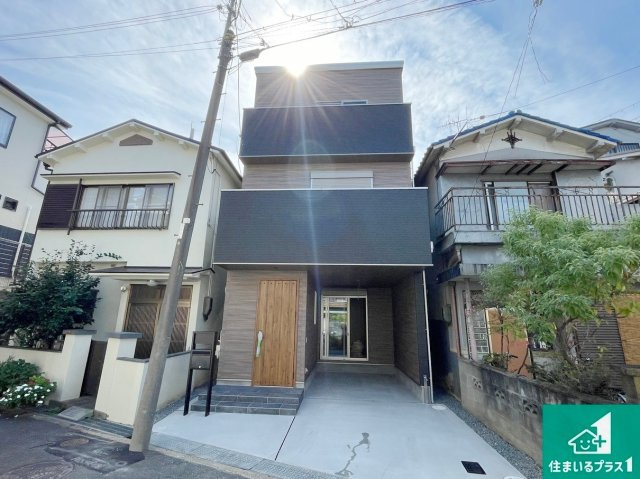 枚方市山之上　新築一戸建ての外観|安心の10年保証！外観を美しく保ち、雨水で汚れを落とします！気になることがありましたら、お気軽にお問い合わせください！