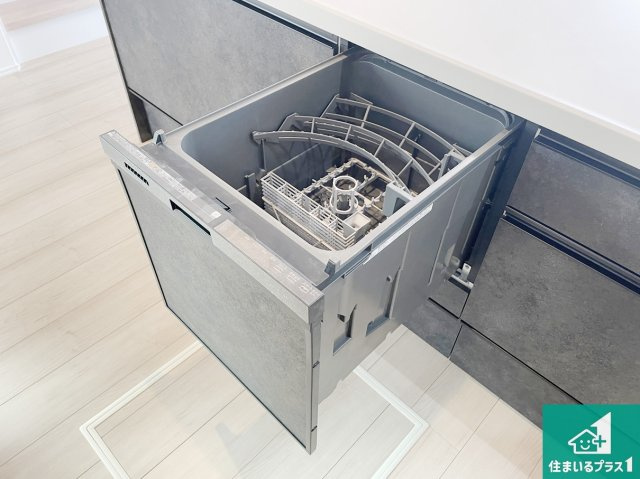 泉佐野市葵町　新築未入居の設備|食器洗いをボタン一つでお任せできます！