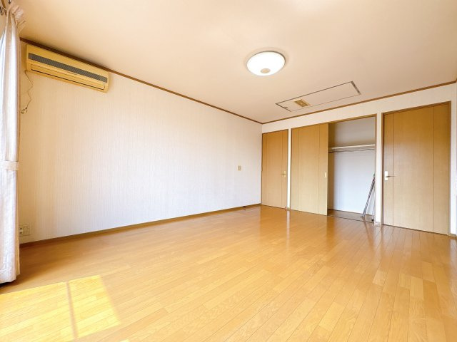 熊谷市三ヶ尻の洋室