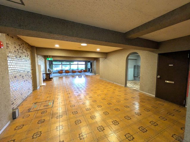 葉山の風を感じましょう！【葉山エコーハイツ】のロビー