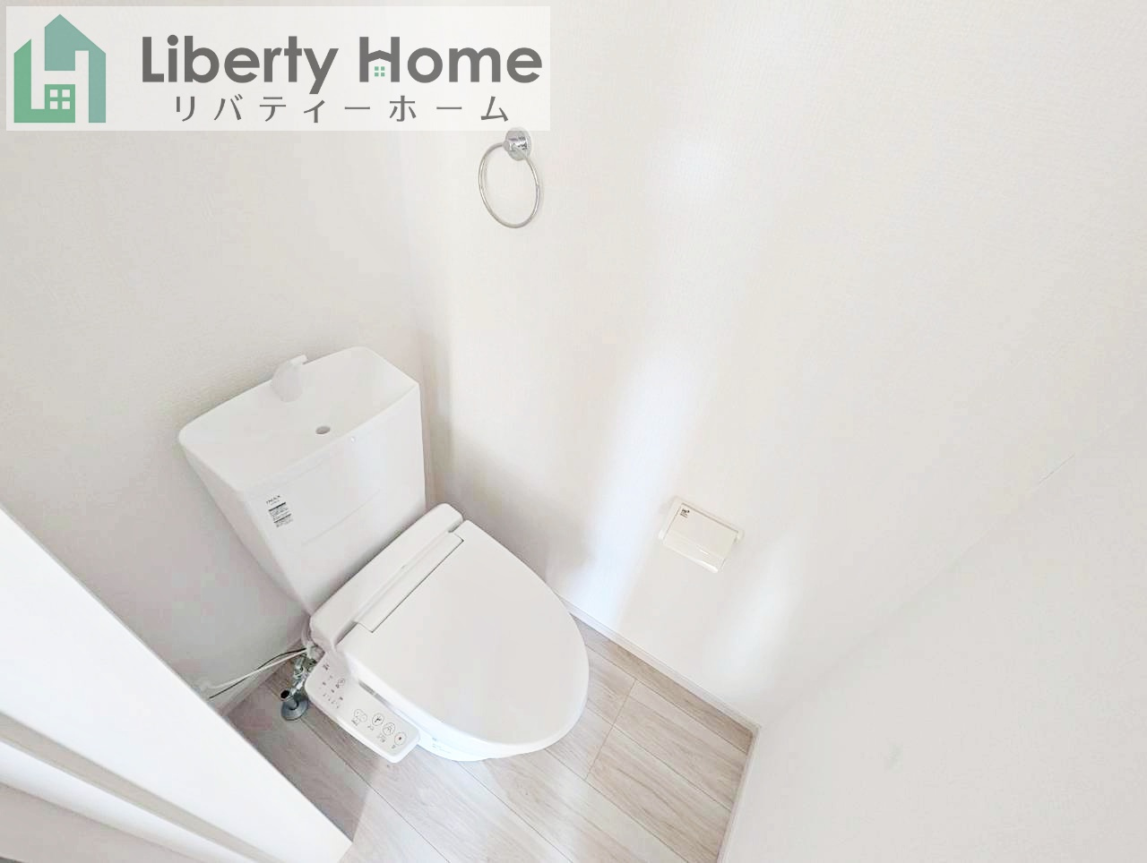 水戸市平須町13期　新築戸建のトイレ