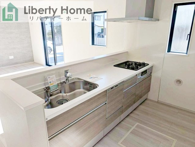 水戸市平須町13期　新築戸建のキッチン