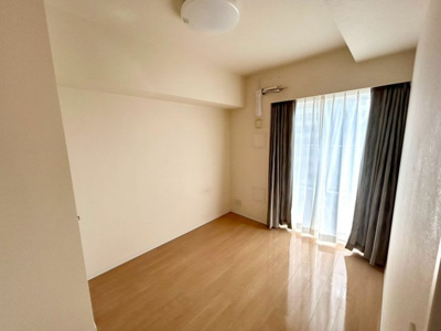 【子供部屋】 | ミッドオアシスタワーズ橋本 | 子供が何人でも年齢によっては、受験時にしっかり壁のある個室があった方が良い場合もあります。難しい問題ですが、兄弟の人数や、性別や年齢差によって状況が異なりますので、数年後のこともしっかり考えましょう。