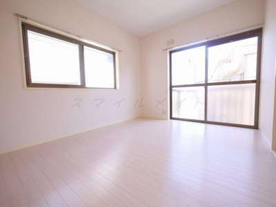 【居間・リビング】 | サニーコート | 別室参考画像