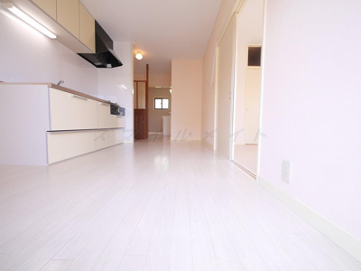 【寝室】 | サニーコート | 別室参考画像