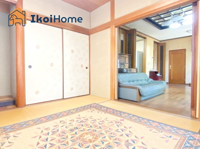 神戸市西区糀台2丁目　中古戸建の和室|●年中無休：当日予約可●い草は梅雨時期や夏場はべたつきづらく、冬場は足元の冷たさを妨げる効果も！