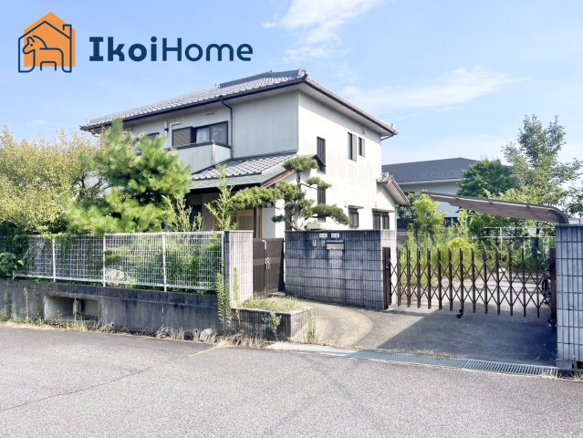 神戸市西区糀台2丁目　中古戸建の外観|西神中央駅徒歩10分の好立地！敷地面積約99.36坪超の6LDK！カーポート付きお車2台可！お庭付！