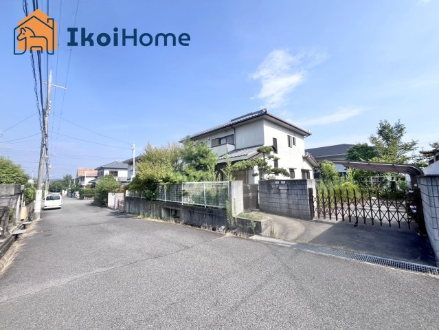 神戸市西区糀台2丁目　中古戸建のエントランス|物件・当店の最寄駅まで無料送迎！最短10分で指定場所へお迎えに向かいます！お問い合わせください！