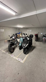 【駐車場】
