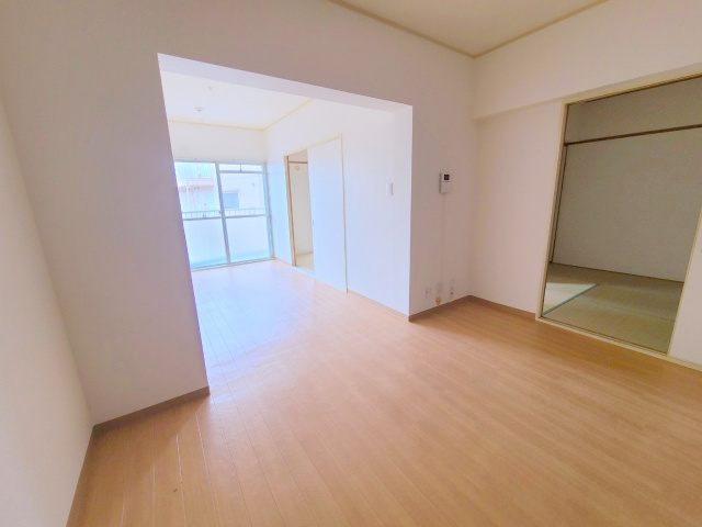 第1サンコウハイツの居間・リビング