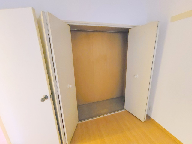 第1サンコウハイツの収納