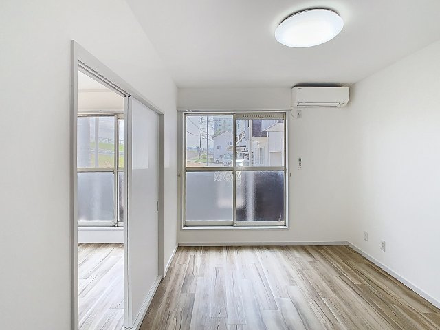 メゾニティ山本の居間・リビング