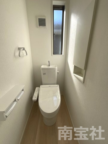 【トイレ】 | 2階