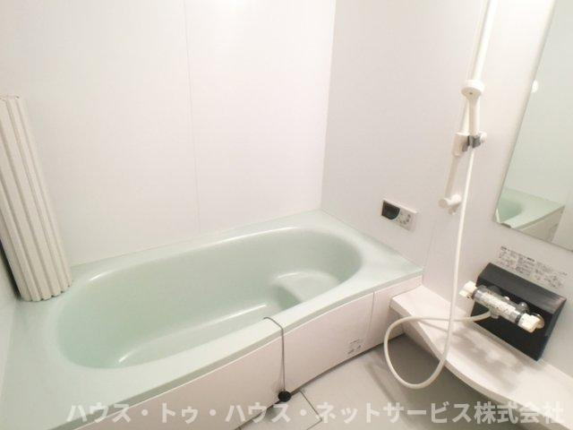 エクセレント三輪野山　Ⅰの浴室