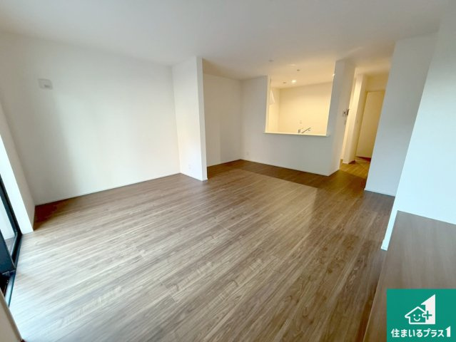 福知山市長田　第7期　新築一戸建ての前面道路含む現地写真|周辺は落ち着いた街並みの住宅地！子育てがしやすい住環境です！まだ未完成ですが、現地でしかわからない事もございます。是非一度ご覧ください。