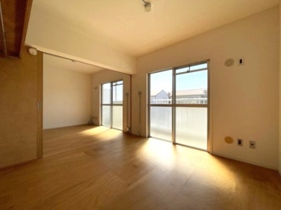 【居間・リビング】 | ハコニスアパートメントB