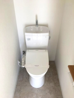 【トイレ】 | アテナビル | 温水洗浄便座