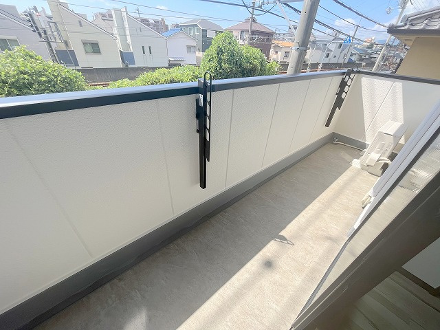 グランジュテ寺畑のバルコニー|広々としたバルコニーです