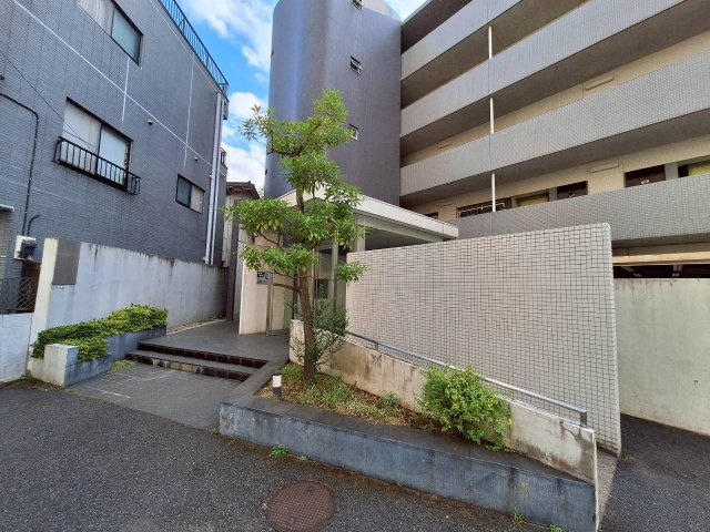 マンション　サンのエントランス|清潔なエントランスです