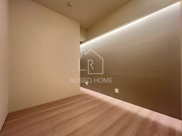 トローブタニマチの内装