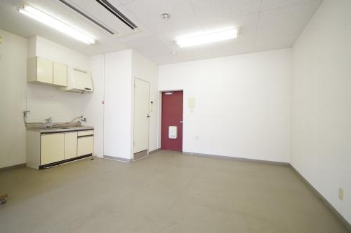 ベ・バーゲンハイム城東115の居間・リビング