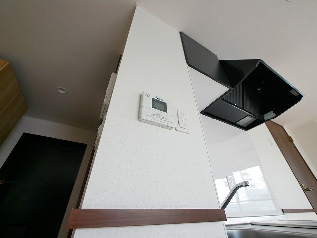 エールビルの設備|給湯機リモコンです