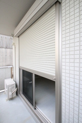  | D-room瓦田 | シャッター