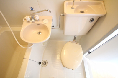 【トイレ】 | パーム南福岡 | 304号室 トイレ 洗面台