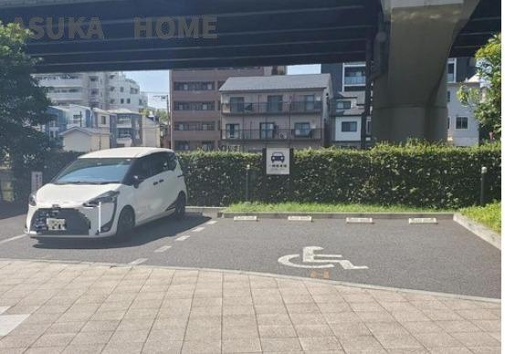 ベイステージ横浜432のその他共用部分|来客用の駐車場の一時利用スペースもございます。