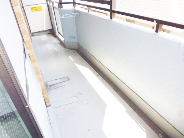 ハイツゴールドのバルコニー