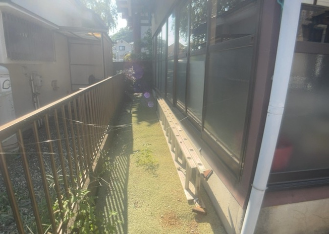 【外観】 | 物件の詳細については、現地を見てわかること以外に、役所や法務局などで調べないとわからないことがあります。そのため、現地に行く場合は、もしこの物件を買ったらどのような生活ができるかをイメージしましょう。