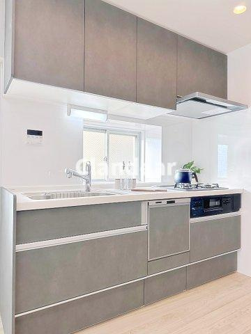 グリーンパーク第18綾瀬のキッチン|ドキドキの新生活も、安心してスタート。ぴったりの住まいを見つけませんか？クランディアが一緒に住まい選びをサポートします‼　まずは、お気軽にお問合せください　＃クランディア