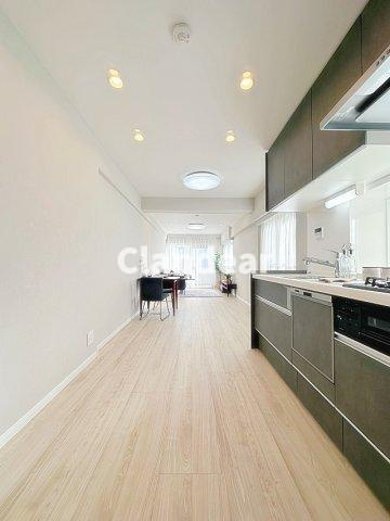 グリーンパーク第18綾瀬のキッチン|ドキドキの新生活も、安心してスタート。ぴったりの住まいを見つけませんか？クランディアが一緒に住まい選びをサポートします‼　まずは、お気軽にお問合せください　＃クランディア