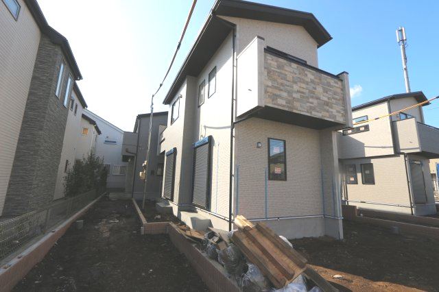 【Blooming Garden】国分寺市北町５丁目の外観|周辺はスーパー、コンビニが徒歩10分圏内に揃う便利な環境です。小学校まで徒歩9分とお子様にも安心です