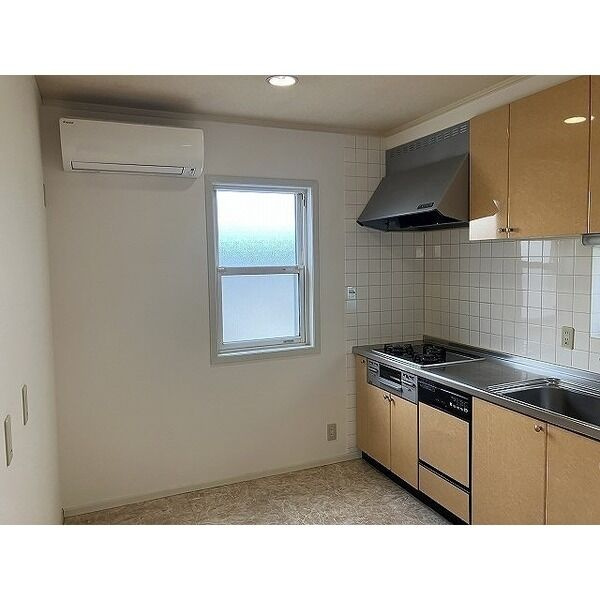 芦屋市翠ヶ丘町戸建のキッチン