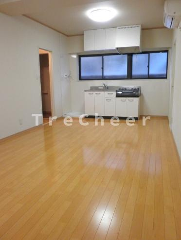 高垣ビルの寝室