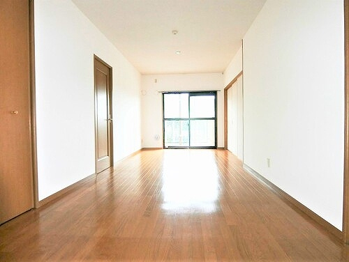 パルメゾン野間園弐番館の居間・リビング|リビング・ダイニング　※2021年2月撮影