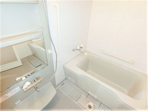 パルメゾン野間園弐番館の浴室|バスルーム　※2021年2月撮影