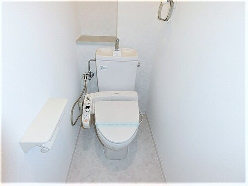 パルメゾン野間園弐番館のトイレ|洗浄機能付き便座　※2021年2月撮影