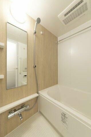 プラウドフラット浅草の浴室
