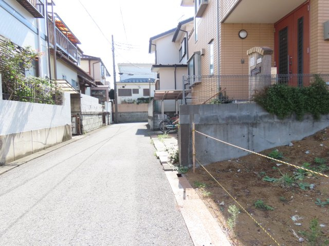 川越市小堤売地の前面道路含む現地写真