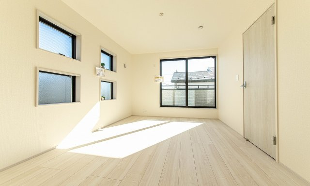 【洋室】 | 大和市西鶴間7丁目 新築戸建 全8棟