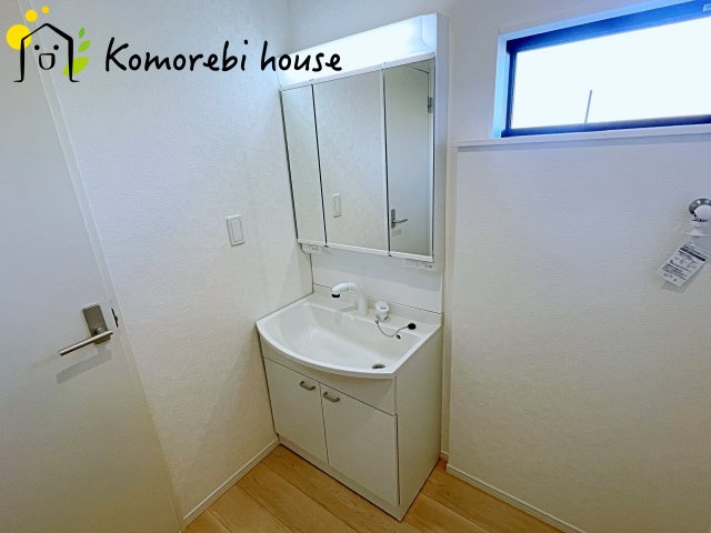 さいたま市西区飯田新田第2　新築一戸建て　クレイドルガーデン　02の独立洗面台|12/4　撮影済み